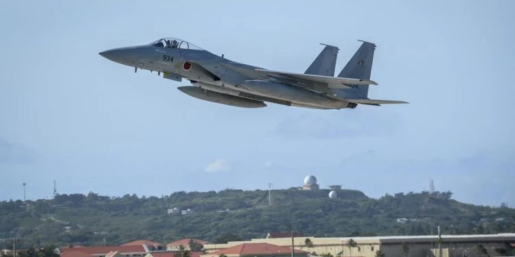 «Συναγερμός» στην JASDF: «Κυνηγητό» ιαπωνικών μαχητικών με κινεζικά drones